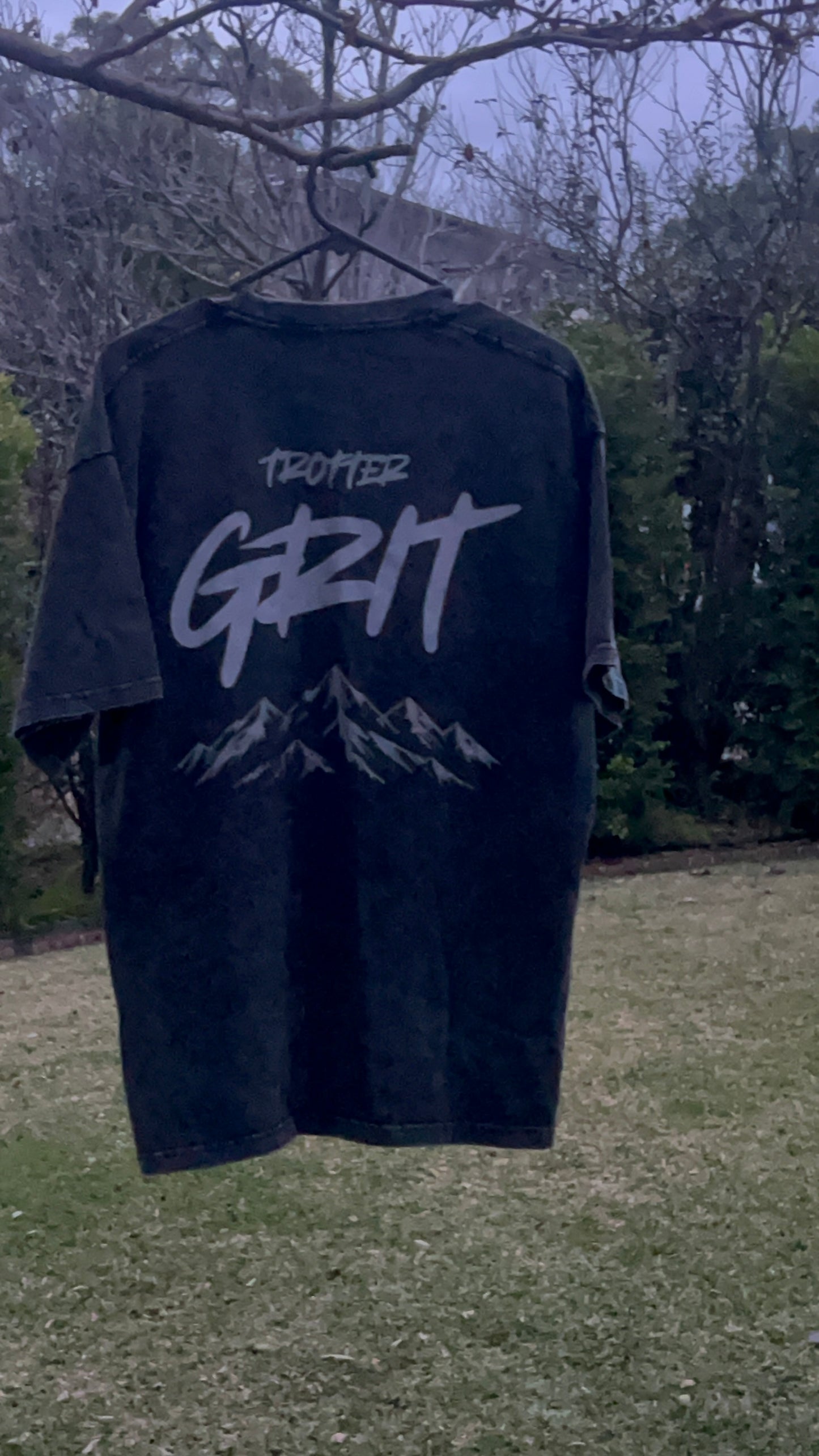GRIT Charcoal